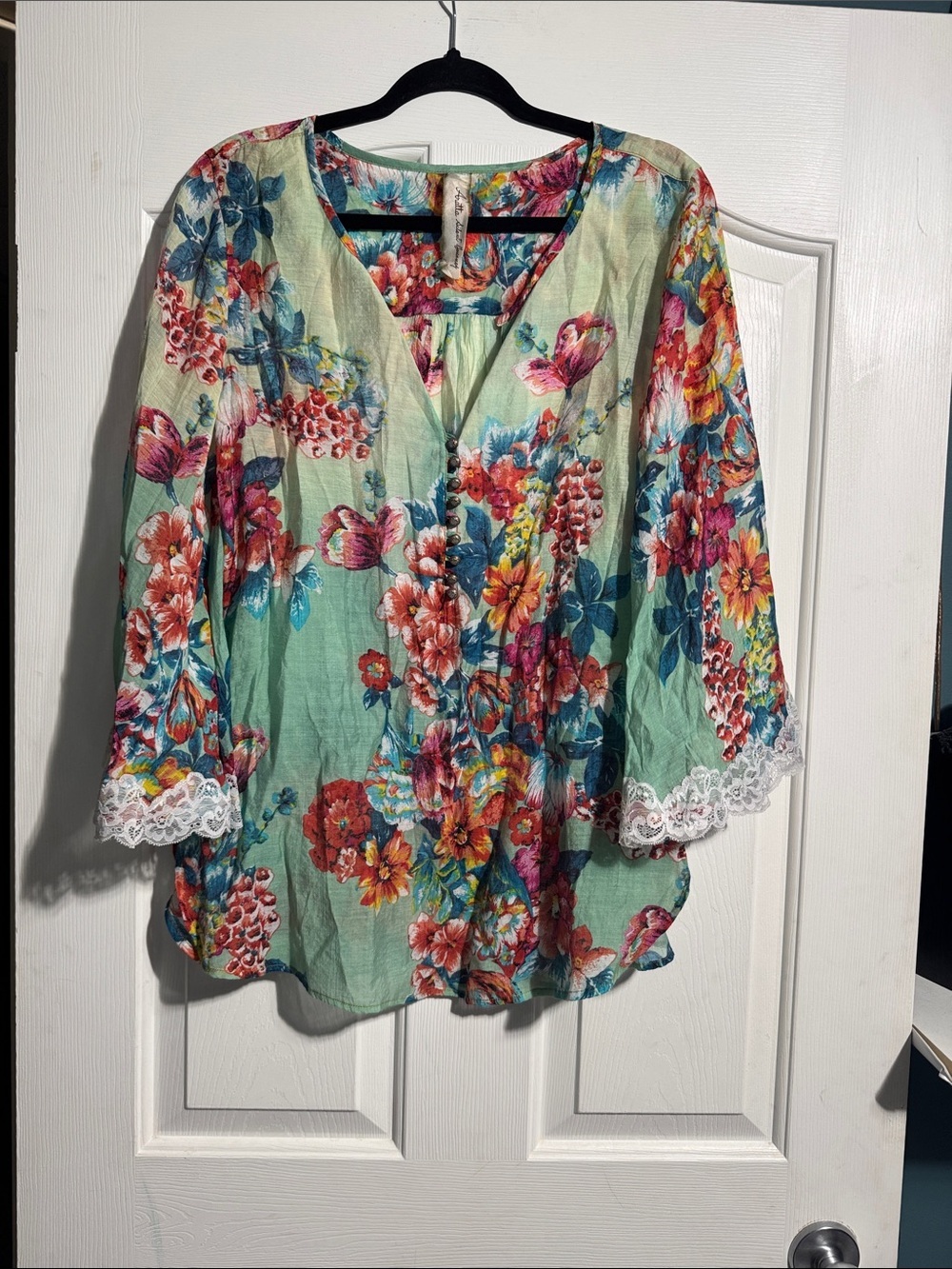 Aratta Silent Journey Floral Boho Top | Size Medium | Lace Trim Sleeve